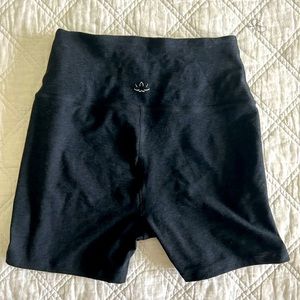 Beyond Yoga space dye shorts